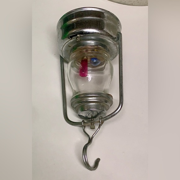 Mid Century Vintage Patented Metal Battery Operated Japanese Skater's Lamp - Picture 11 of 16